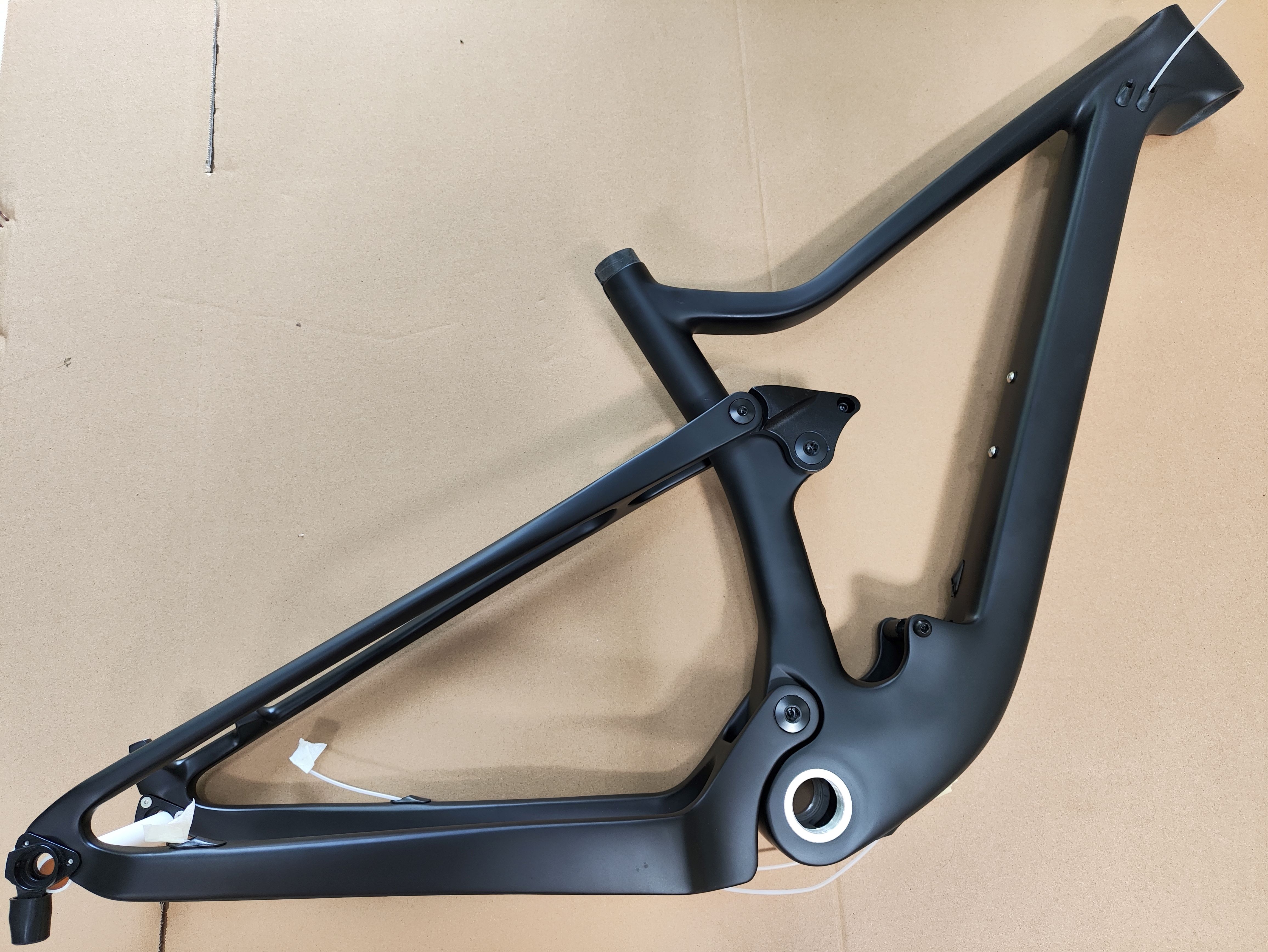 マウンテンバイクフレーム　29ER ブースト　カーボン　carbon BXT T1000カーボンファイバーフレーム29er MTBマウンテンバイク