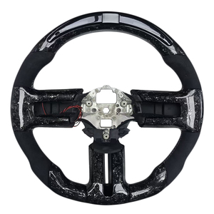 Vente directe d'usine, vente en gros, volant de voiture en fibre de carbone forgée Alcantara LED pour Ford Mustang - Product Image 1
