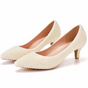Femmes 5cm <span class=keywords><strong>Blanc</strong></span> Perle Beige Pompes Chaussures de mariage Femmes Sandales de fête de mariage - Product Image 2
