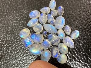 Cabujón de piedra lunar arcoíris de calidad AAA, certificado IGI, piedras preciosas sueltas naturales de 2mm a 10mm, piedras de tamaños pequeños - Product Image 2