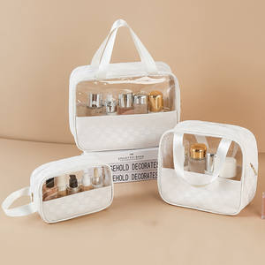 Pochette de toilette de voyage en PVC PU cuir givré imperméable avec logo personnalisé rose pour le maquillage - Product Image 6