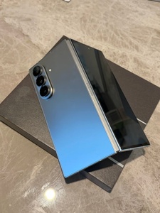 สมาร์ทโฟนพับได้ Z Fold7 Octa Core FHD 12GB 512GB กล้องหลัง 200MP สามเลนส์ ชาร์จไร้สาย 25W ภาษาฝรั่งเศส/อังกฤษ สำหรับตัวแทนจำหน่าย - Product Image 3