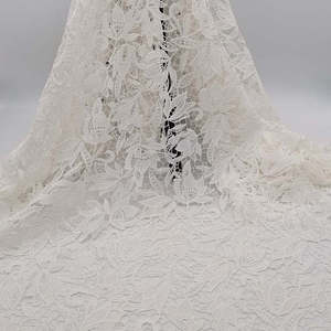 Tissu de dentelle guipure blanche, tissu de dentelle de venise, tissu de dentelle de mariée, dentelle de tissu de feuilles florales rétro par l'yard - Product Image 5