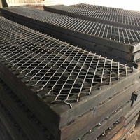 Panneau de treillis métallique expansé en acier au carbone robuste haute résistance pour grille de passerelle, couvercle de drainage et barrière de sécurité