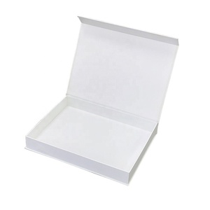 Custom Logo White Packaging Gift Paper Box Printing Gorgeous Matte Lamination Magnetic Boxes