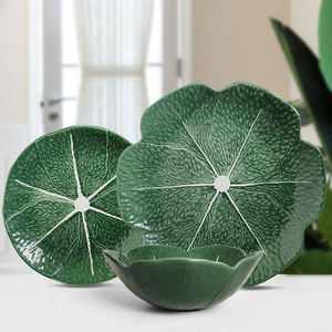 Ensemble d'assiettes et <span class=keywords><strong>de</strong></span> bols en céramique verte en forme <span class=keywords><strong>de</strong></span> <span class=keywords><strong>feuille</strong></span>, saladier fantaisie en forme <span class=keywords><strong>de</strong></span> <span class=keywords><strong>feuille</strong></span> <span class=keywords><strong>de</strong></span> <span class=keywords><strong>chou</strong></span> pour fruits, apéritifs et décoration <span class=keywords><strong>de</strong></span> fête <span class=keywords><strong>de</strong></span> jardin - Product Image 3