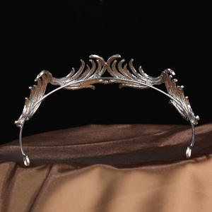 NianCan Couronne en strass européenne et américaine, simple, pour robe de princesse, fête d'anniversaire, accessoires de cheveux de <span class=keywords><strong>mariée</strong></span> - Product Image 3
