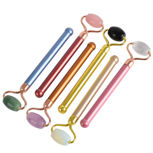 2019 amazon top seller <span class=keywords><strong>Cristal</strong></span> mélangé et quartz rose ensemble de rouleau, rouleau de jade pour visage avec chocolat poignée - Product Image 3