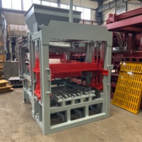 Presse à blocs de béton automatique QT4-15, formateur de briques de pavage hydraulique pour la production de blocs de ciment multi-produits