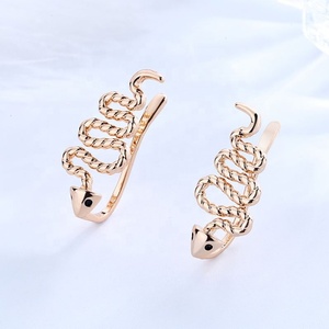 Pendientes de Serpiente Chapados en Oro para Niñas, Modernos, Vintage, de Metal Trenzado, con Clip, Sin Perforación, con Circonita - Product Image 3