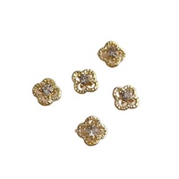 Paso Sico Bestseller Internet - Accessoires d'onglerie trèfle en alliage métallique orné de strass, style vintage de luxe léger
