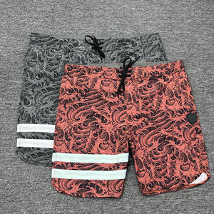 กางเกงว่ายน้ำผู้ชายผ้าโพลีเอสเตอร์ขายส่ง กางเกงเซิร์ฟบอร์ดพิมพ์ลาย ผู้ผลิตกางเกงชายหาดกันน้ำพิมพ์ลายสำหรับผู้ชาย - Product Image 5