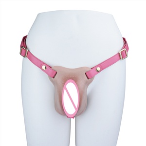 แผ่นซิลิโคนเสริมอวัยวะเพศหญิงแบบสายรัด ORALSX พร้อมเข็มขัดหนังรูปสามเหลี่ยมสำหรับซ่อนอวัยวะเพศหญิง ชุดชั้นในสำหรับครอสเดรสเซอร์ สาวประเภทสอง และแดร็กควีน - Product Image 2