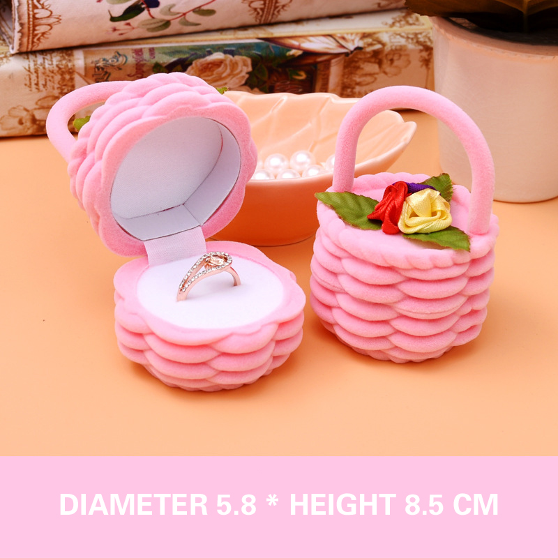 Fondo marrone rosa rosso