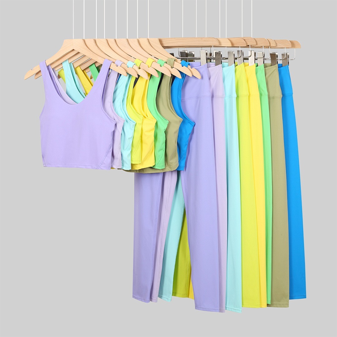 Wholesale Eco-Friendly Breathable Plus Size Yoga Set Soft Touch Activewear 2 Piece Seamless Workout Outfits For Women Fitness