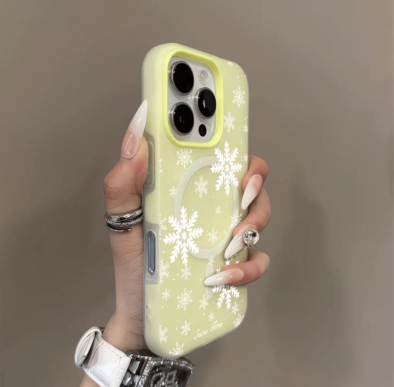 เหลืองอ่อน