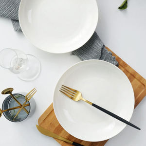 Venta al por mayor 2024 de porcelana blanca personalizada de cerámica para restaurante platos de <span class=keywords><strong>desierto</strong></span> forma redonda turca <span class=keywords><strong>China</strong></span> técnica de grabado uso alimentario - Product Image 4