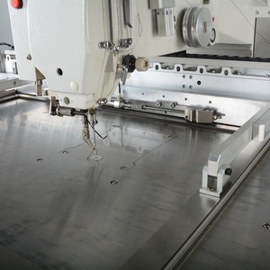 Machine à coudre informatisée Dahao System 6040G pour la fabrication de chaussures, de capuchons et de sièges de voiture - Product Image 5
