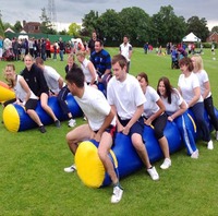 Activités de Team Building Gonflable bâtons de hockey jeu