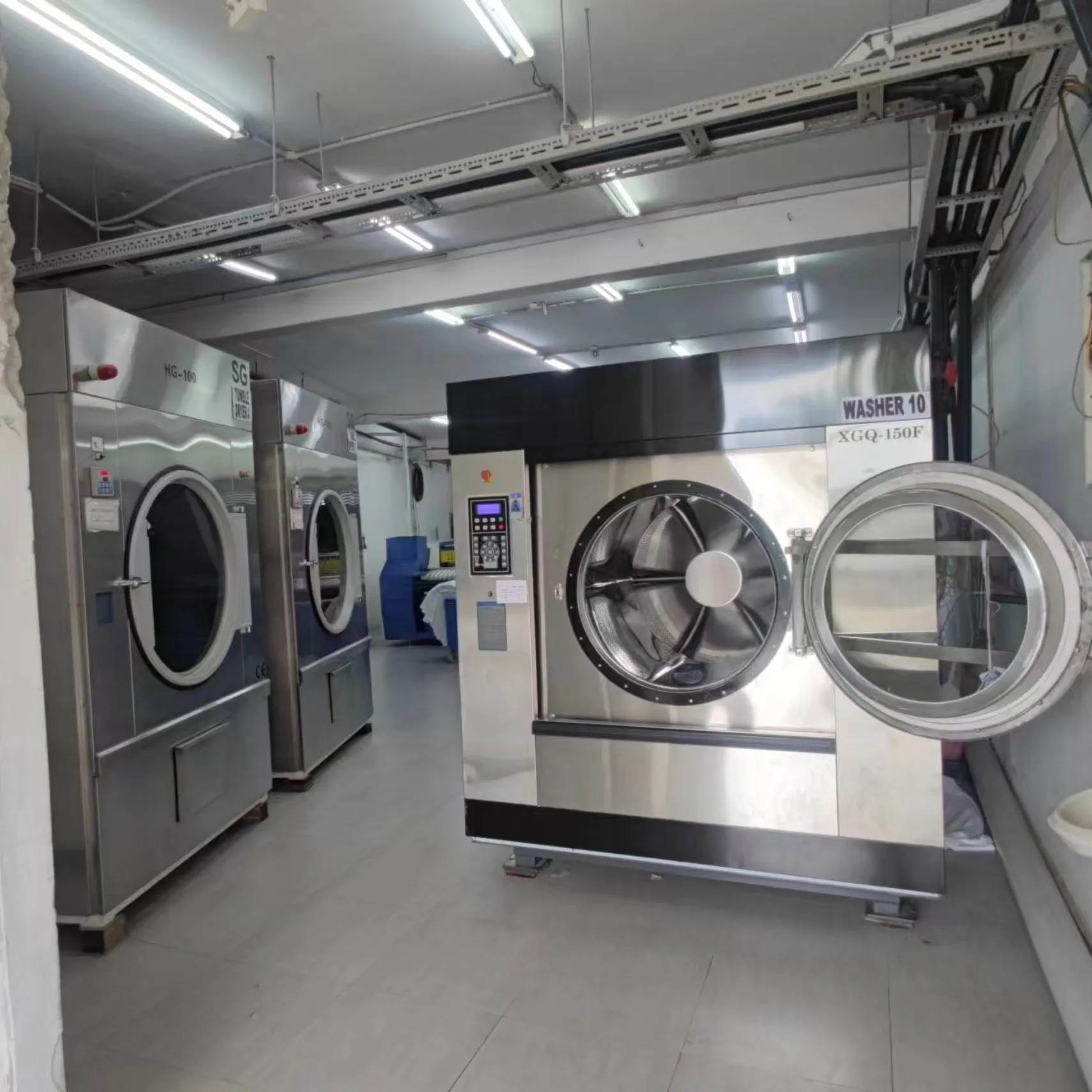 מכונות כביסה אוטומטיות תעשייתיות למכונת כביסה ומייבשים