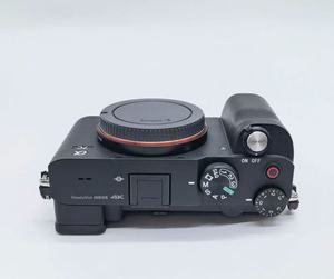 Cámara Sony A7C de Segunda Mano, Solo Cuerpo, Full Frame, Sin Espejo, 24.2MP, Video 4K, Lista para Enviar - Product Image 1