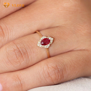 Cincin Pertunangan Buatan Laboratorium Batu Ruby Merah Alami Cincin Emas Berlian Bulat Emas Asli 18K Berlian Gaya Victoria - Product Image 3