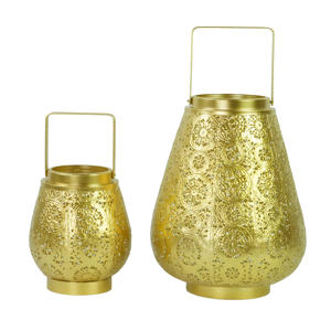Luxury Golden Vintage Hollowed Out Moroccan Metal <strong>Lanterns</strong> Decorative Ramadan <strong>Lanterns</strong> Decorations Bulk - Product Image 5