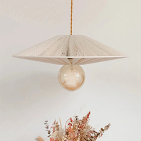 Vente en gros de matériaux en bambou naturel, lampe en osier artisanal, lustre suspendu en rotin, fournisseur