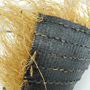 <span class=keywords><strong>Gazon</strong></span> synthétique <span class=keywords><strong>en</strong></span> PP <span class=keywords><strong>et</strong></span> PE écologique de 13 mm de hauteur de brin pour aménagement paysager, jardin, sport, toiture <span class=keywords><strong>en</strong></span> chaume <span class=keywords><strong>et</strong></span> gazebo - Vente <span class=keywords><strong>en</strong></span> gros - Product Image 6