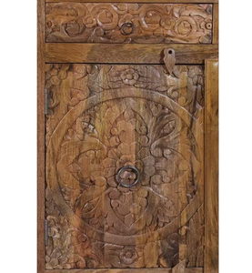 Buffet d'appoint traditionnel en bois avec panneaux gravés à la main et un grand rangement multi-étagères pour un style élégant - Product Image 3