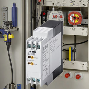 איטון eet4 ממסר תזמון, 1w, 0.05s-100h, 24-240v50/60hz, 24-240vdc, on-מתעכב - Product Image 3