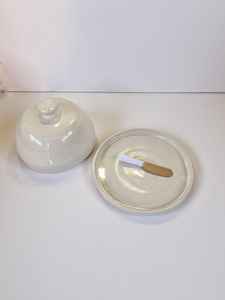 Plat à beurre ou à fromage en dôme en grès Plat à beurre en céramique Plat à beurre en dôme fait à la main - Product Image 3