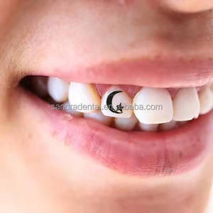 Meilleures ventes de pierres précieuses pour dents <span class=keywords><strong>en</strong></span> <span class=keywords><strong>or</strong></span> 14 carats 18 carats à bas <span class=keywords><strong>prix</strong></span> Bijoux dentaires pour le blanchiment des dents Réel solide Belle Nouvelle Offre Spéciale Kits dentaires - Product Image 6