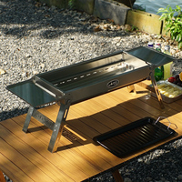 Barbecue au charbon de bois pliable de camping en gros, portable, en acier inoxydable de qualité supérieure pour usage alimentaire, 3-5 personnes, avec dispositif de sécurité flamme