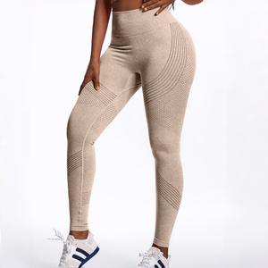 Ensemble de sport pour femmes Nobody Compression 3 pièces Lidong, leggings de yoga sans couture, soutien-gorge de sport à bretelles croisées, sweat-shirt pour femmes - Product Image 5