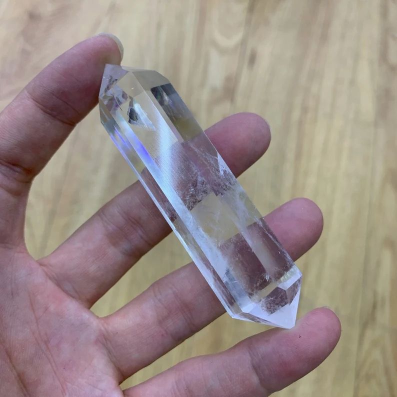 คริสตัลสีขาว