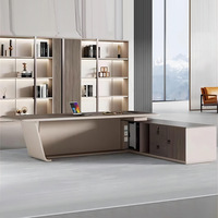 Ensemble de bureau et chaise de direction moderne : bureau d'ordinateur simple et élégant pour patron/manager