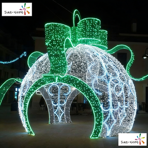 Boule de Noël LED géante lumineuse pour extérieur, éclairage d'événements extérieurs - Product Image 6