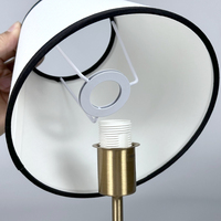 Lampe de table sans fil rechargeable à LED avec abat-jour personnalisable et longue autonomie pour hôtel et restaurant