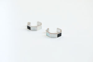 ต่างหูรุ่น Composition01 สีขาว ทอง 14K เพชร เครื่องประดับขายส่ง ผู้ผลิตเครื่องประดับชั้นดี รับออกแบบต่างหูตามสั่ง รับผลิตแบบ OEM ODM - Product Image 3