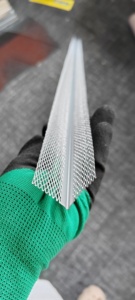 Cornière métallique micro-perforée en <span class=keywords><strong>acier</strong></span> galvanisé 28mm 30mm 32mm, maille fine, 2.4m/2.7m/3m, 50 pièces/carton - Product Image 4