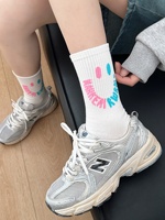 Chaussettes mi-mollet en coton tendance pour femmes et hommes, style fin printemps/été, motif graffiti personnalisé, dessin animé