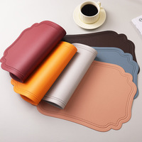 Vente en gros de sets de table rétro en similicuir, napperons occidentaux imperméables et résistants à l'huile, tapis de table anti-chaleur pour la maison