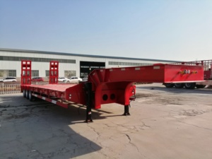Remolque de plataforma baja de 80 toneladas de alta resistencia con rampas hidráulicas plegables para el transporte de maquinaria de construcción - Product Image 6