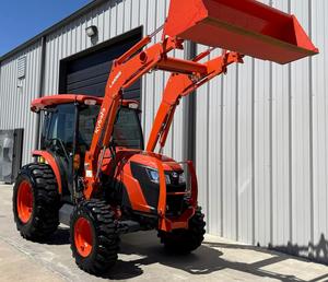 Tracteur à roues 4x4 5502 55HP pas cher avec moteur avant et arrière pour usage agricole, garantie de 3 ans - Product Image 1