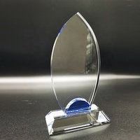 Trophée en cristal créatif de luxe Premium lettre personnalisée Trophée en cristal iceberg personnalisé