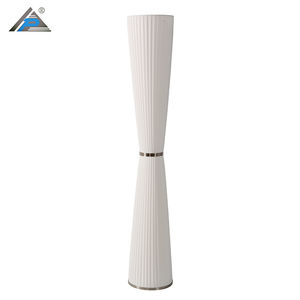 Nordique moderne PE blanc LED <span class=keywords><strong>lampadaire</strong></span> E27 Base en acier inoxydable support d'angle debout avec interrupteur au <span class=keywords><strong>pied</strong></span> pour <span class=keywords><strong>salon</strong></span> - Product Image 4