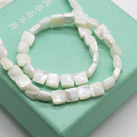 Perles plates en nacre naturelle blanches, motifs lune, étoile, cœur, fleur, trèfle, carrées, ovales, pour la fabrication de bijoux