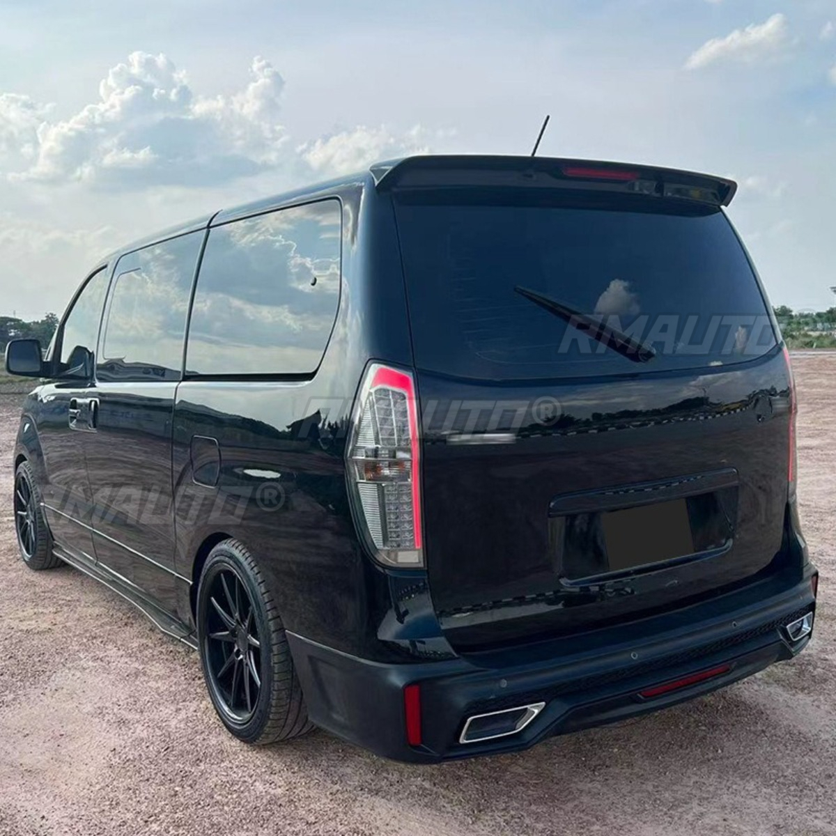 ลำโพงเซอร์ราวด์ด้านหลัง