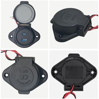 Maßgefertigter Camping-Boot-Outdoor-Bussitz IP67 Gummi-Wasserdichte Abdeckung 65W PD3.0 18W QC3.0 12V 24V USB-Anschluss Auto-Ladegerät Steckdose